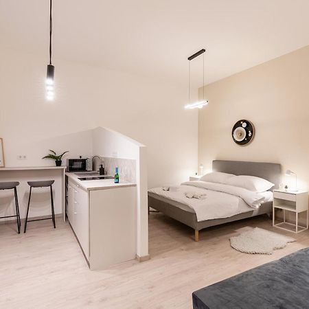 Kl31 - Urban Escape - Prime Location - Klauzal Square By Bqa Daire Budapeşte Dış mekan fotoğraf