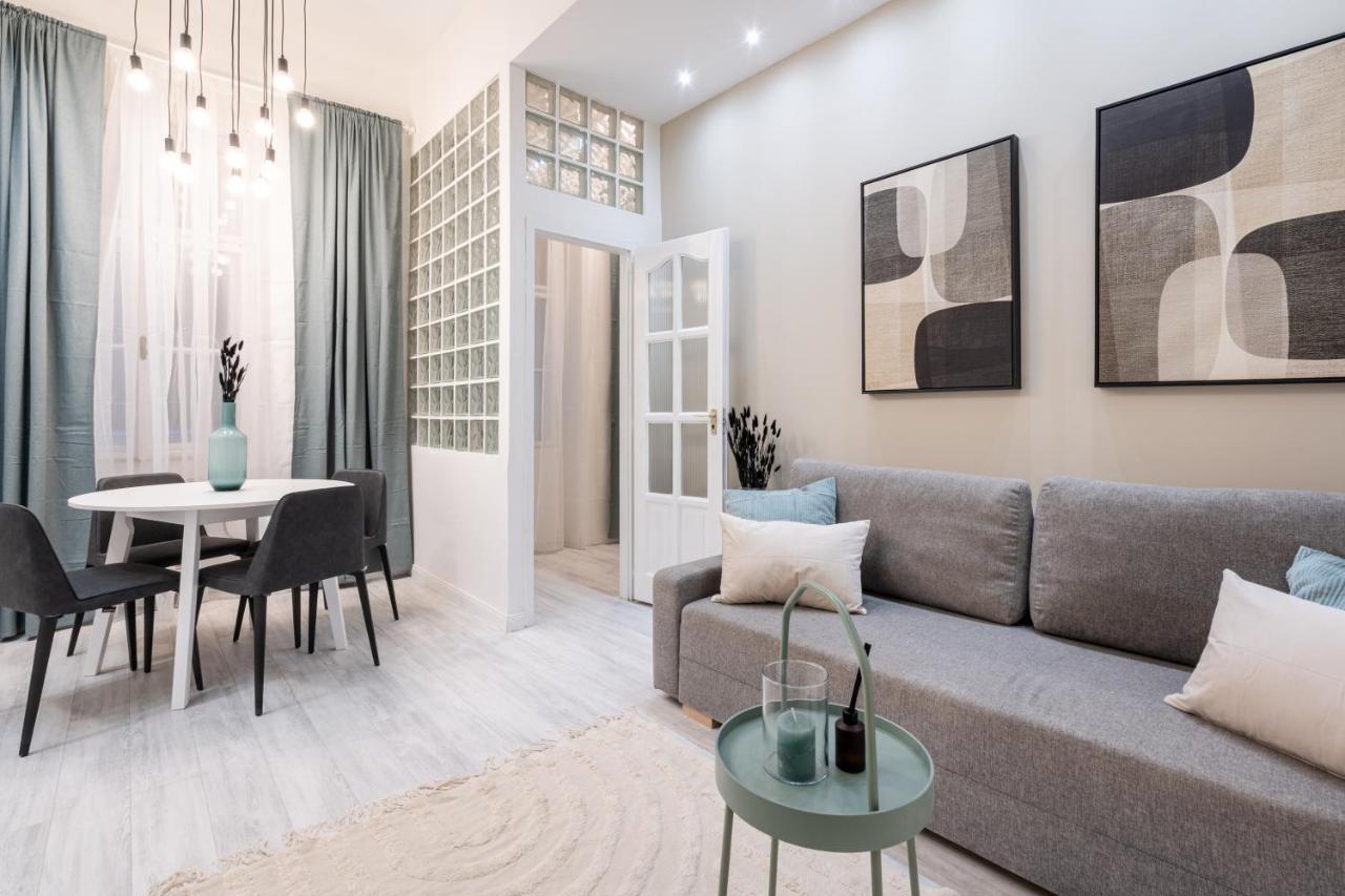 Kl31 - Urban Escape - Prime Location - Klauzal Square By Bqa Daire Budapeşte Dış mekan fotoğraf