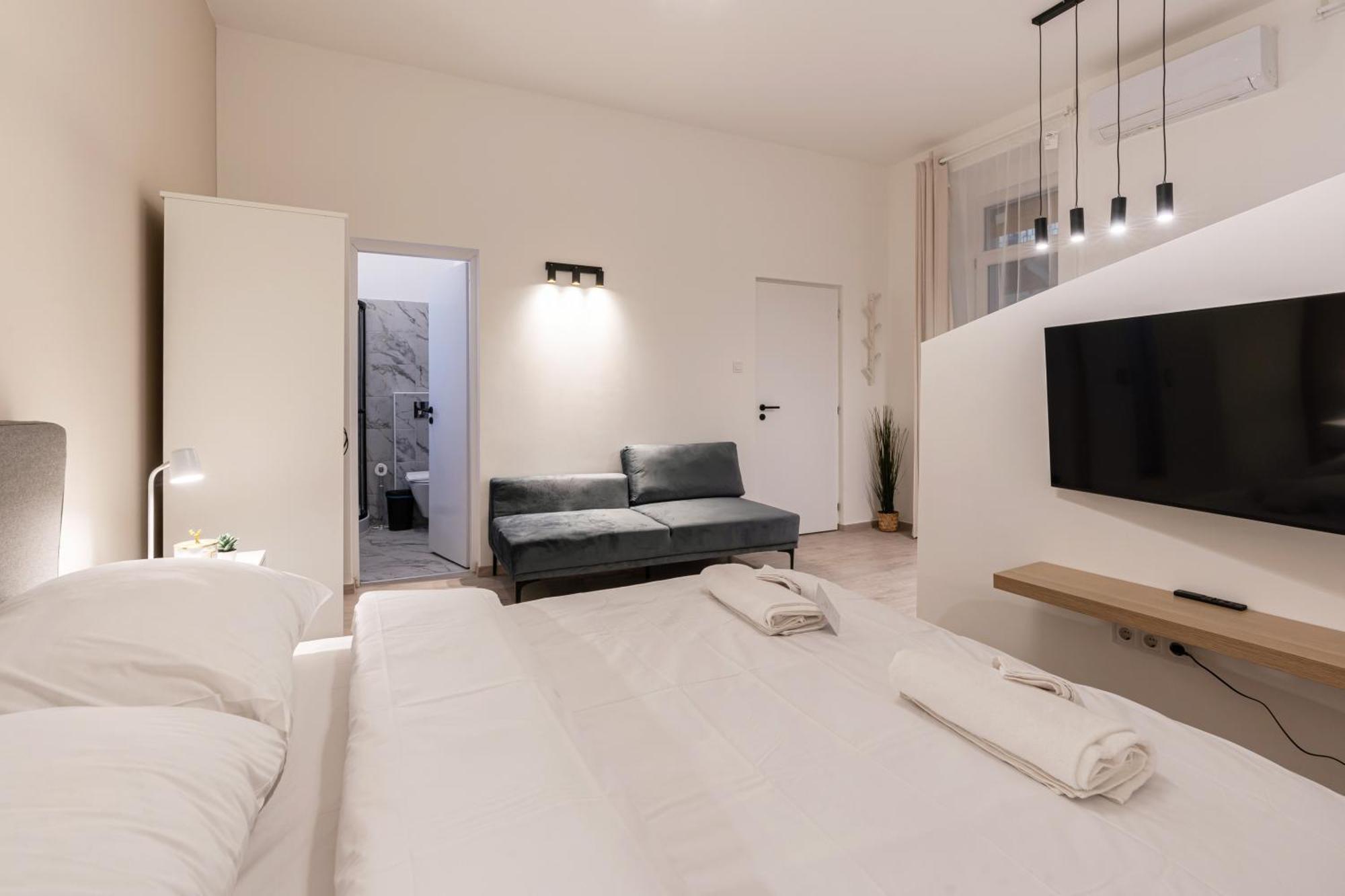 Kl31 - Urban Escape - Prime Location - Klauzal Square By Bqa Daire Budapeşte Dış mekan fotoğraf